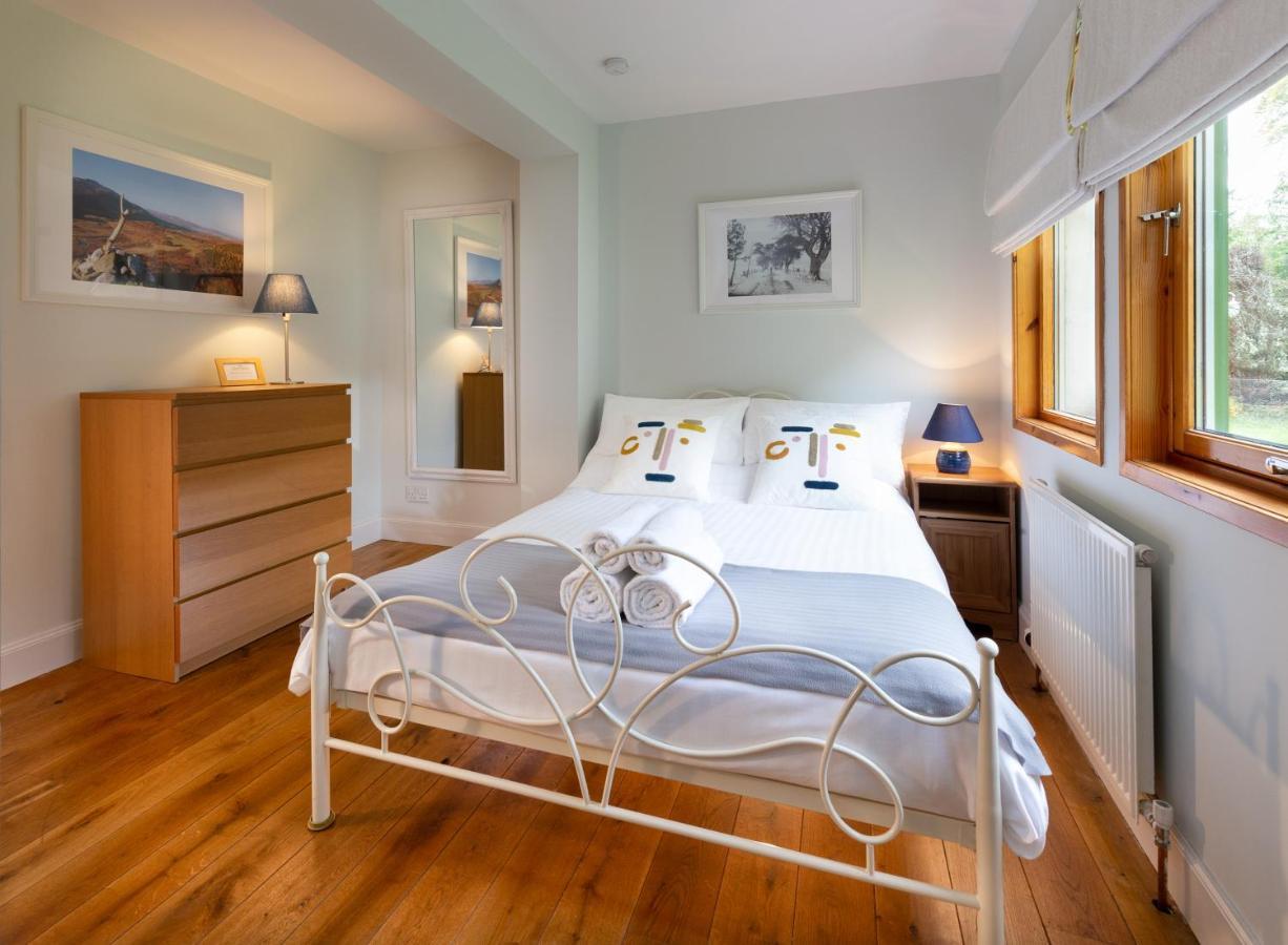 Glentruim Homestay B&B And Glamping Pods Ньютонмор Экстерьер фото