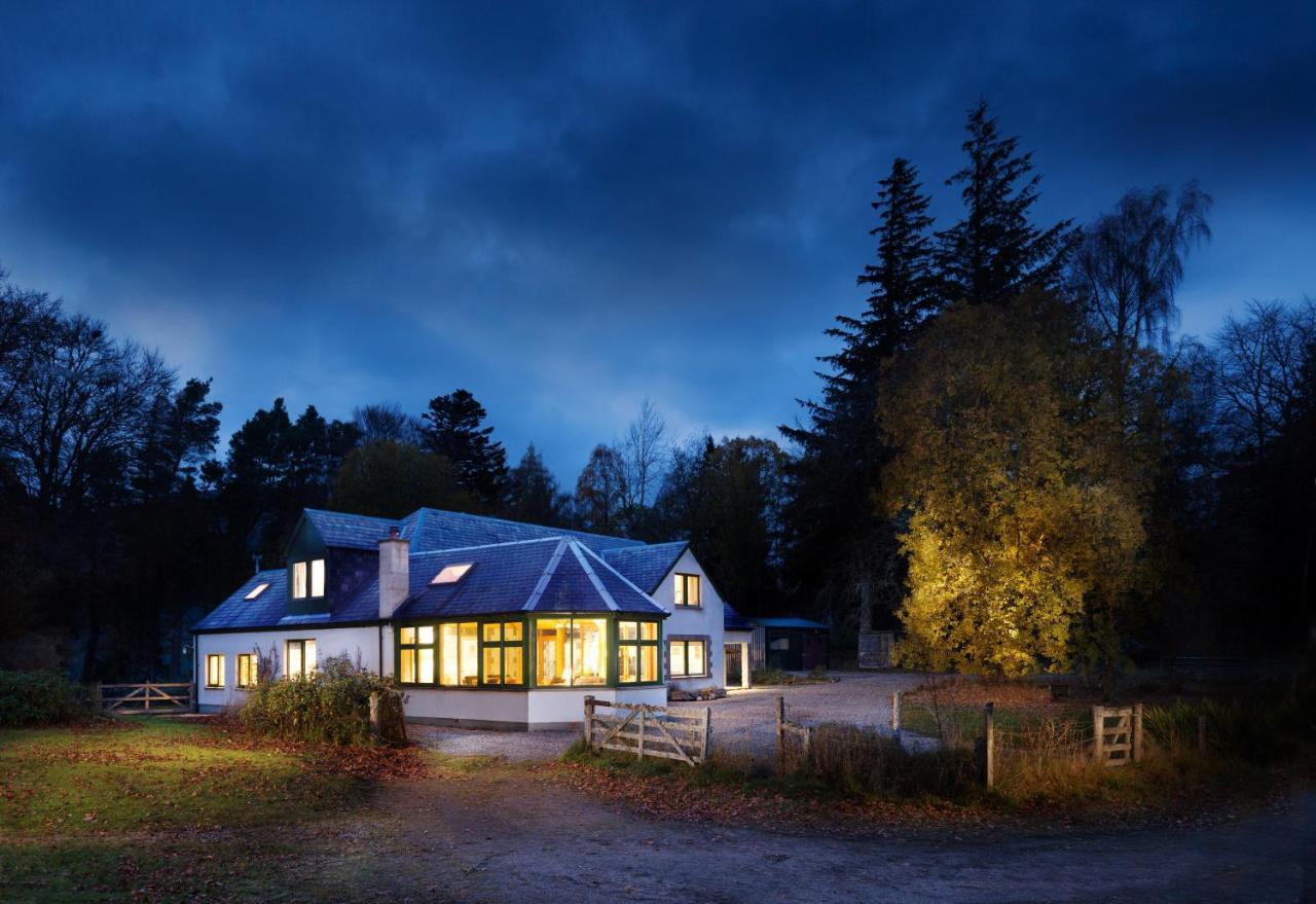 Glentruim Homestay B&B And Glamping Pods Ньютонмор Экстерьер фото